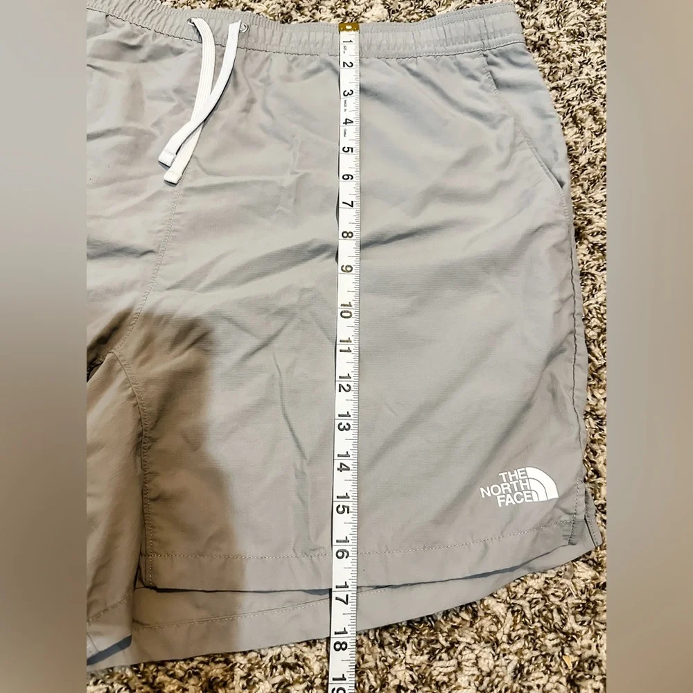 The North Face Men's Light Gray Shorts - Size XLarge